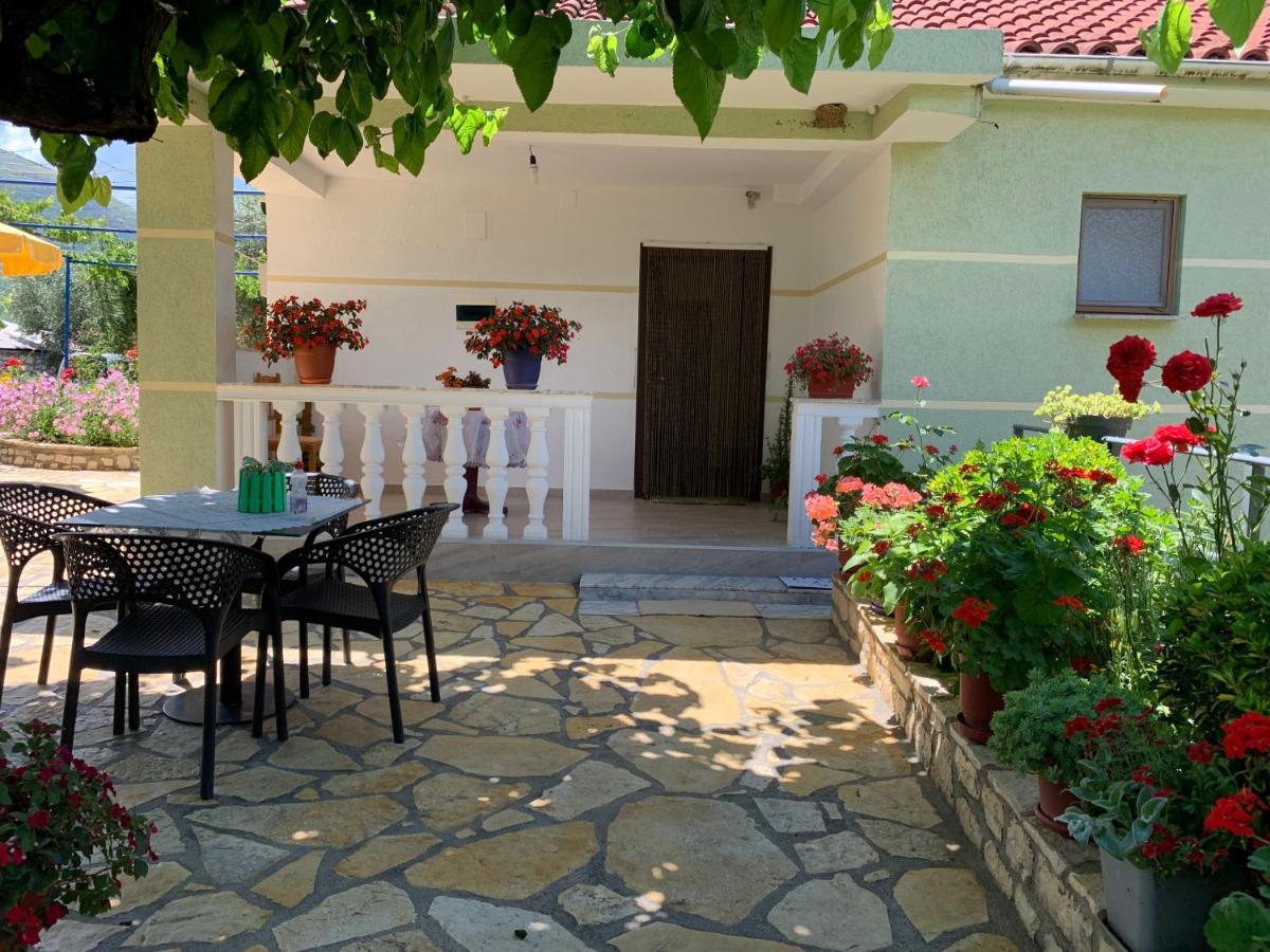 Vjosa Guest House Memaliaj Extérieur photo